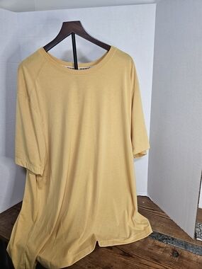 Duluth Trading Co Mustard Yellow Crewneck Tee